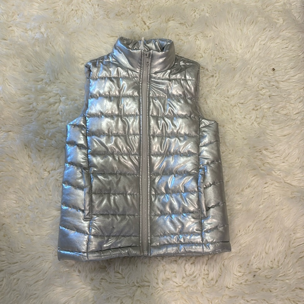 EUC Idealogy for Macy’s silver zip up vest Size M youth